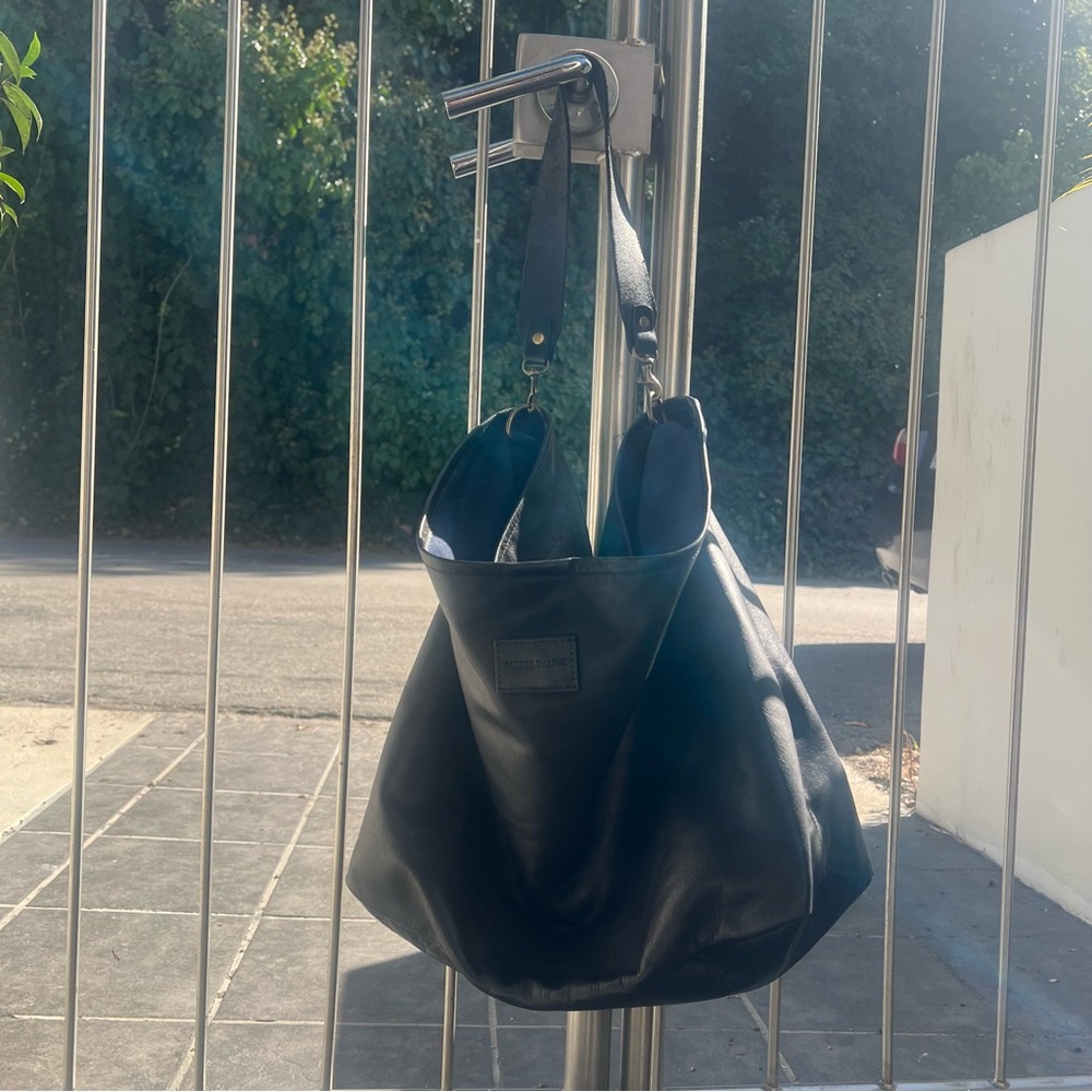 Parker Thatch XL Jane Black Leather Slouch Shoulder Bag sold out on website - Picture 7 of 9